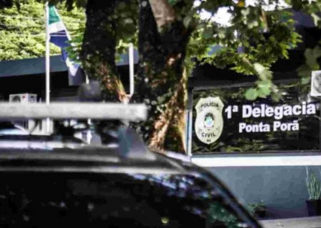 Suspeito aponta espingarda para casal após se negar a pagar dívida e vai preso