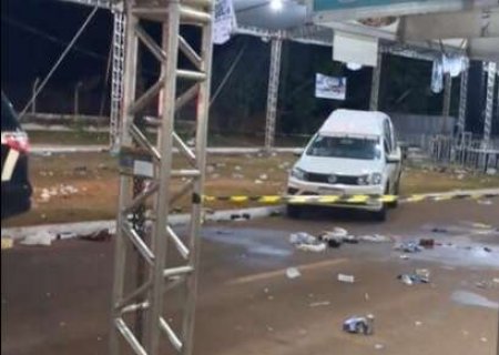 Homem &eacute; assassinado com tiros &agrave; queima-roupa durante show