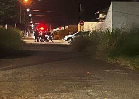 Jovem morre baleado ao reagir &agrave; abordagem da Pol&iacute;cia Militar