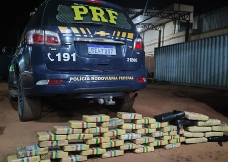 Polícia descobre cocaína e maconha escondidas em estepes na BR-262