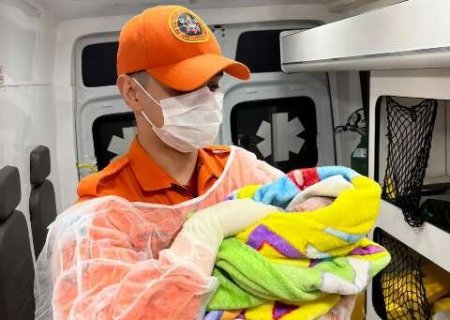 Rec&eacute;m-nascido &eacute; abandonado dentro de caixa de frutas em quintal