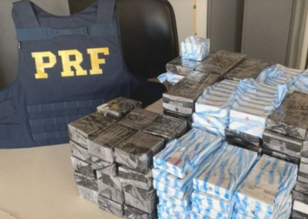 Homem é preso pela PRF transportando R$ 1,7 milhão em iPhones