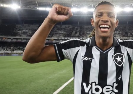Botafogo não se contentou com 'não' e ainda provocou o Palmeiras, que tinha feito proposta pelo meia da Seleção.