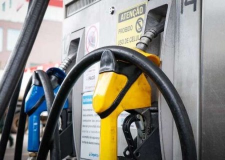 Alta do petr&oacute;leo faz governo manter desconto da gasolina