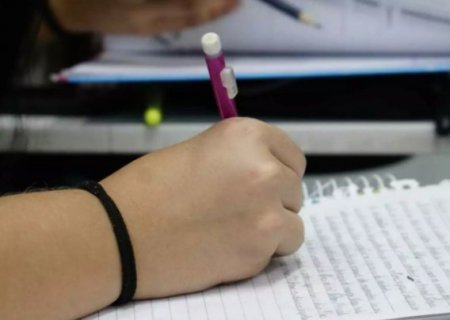 Enem pode trocar reda&ccedil;&atilde;o de 30 linhas por quatro textos a partir de 2028